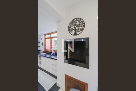 Casa à venda com 330m², 4 quartos e 3 vagas Casa à venda com 330m², 4 quartos e 3 vagasCozinha