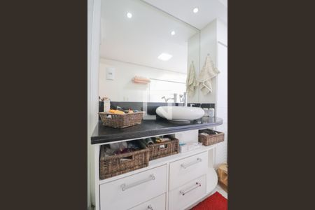 Casa à venda com 330m², 4 quartos e 3 vagas Casa à venda com 330m², 4 quartos e 3 vagasBanheiro do Quarto 1