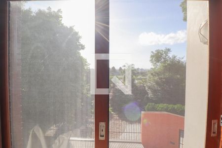 Casa à venda com 330m², 4 quartos e 3 vagas Casa à venda com 330m², 4 quartos e 3 vagasVista