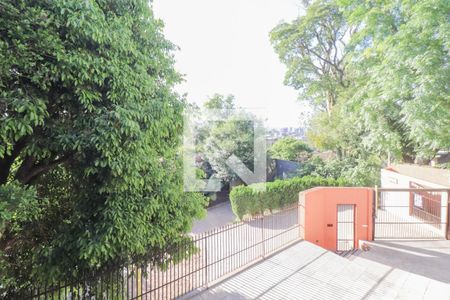 Casa à venda com 330m², 4 quartos e 3 vagas Casa à venda com 330m², 4 quartos e 3 vagasVista