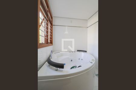 Casa à venda com 330m², 4 quartos e 3 vagas Casa à venda com 330m², 4 quartos e 3 vagasBanheiro do Quarto 1