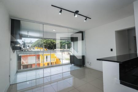 Sala de apartamento para alugar com 3 quartos, 70m² em Parque Assuncao, Taboão da Serra