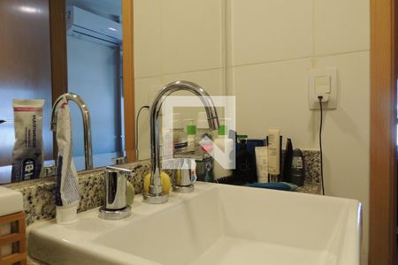 Apartamento à venda com 168m², 3 quartos e 2 vagasBanheiro da Suíte 1