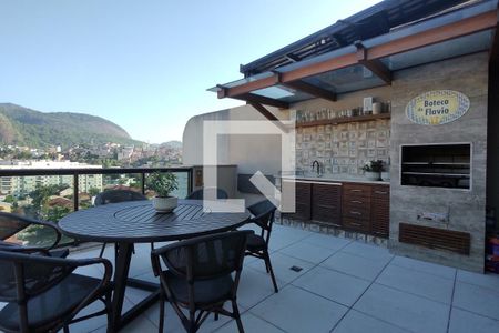 Apartamento à venda com 168m², 3 quartos e 2 vagasCobertura