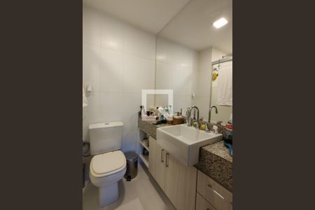 Apartamento à venda com 168m², 3 quartos e 2 vagasBanheiro da Suíte 1