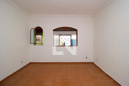 Casa à venda com 300m², 3 quartos e 2 vagasQuarto