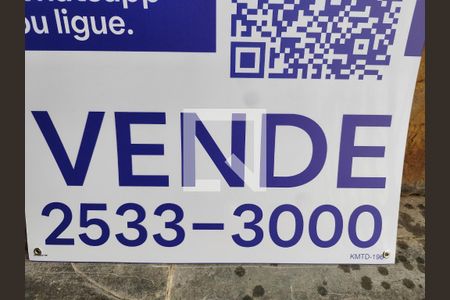 Casa à venda com 300m², 3 quartos e 2 vagasFachada