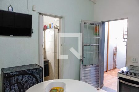 Casa à venda com 150m², 3 quartos e 2 vagas Casa à venda com 150m², 3 quartos e 2 vagasCozinha 2