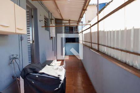 Casa à venda com 150m², 3 quartos e 2 vagas Casa à venda com 150m², 3 quartos e 2 vagasÁrea de Serviço