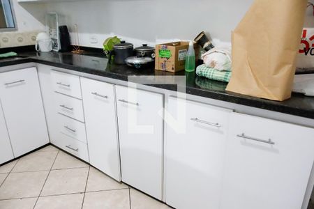 Casa à venda com 150m², 3 quartos e 2 vagas Casa à venda com 150m², 3 quartos e 2 vagasCozinha 2