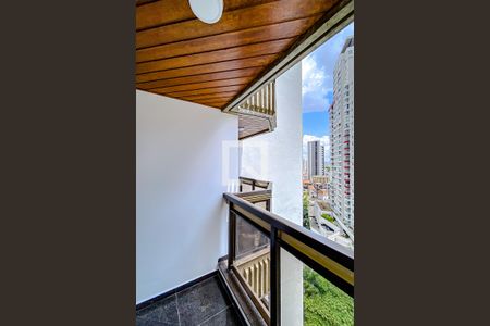 Apartamento à venda com 227m², 3 quartos e 3 vagasVaranda do Quarto 2