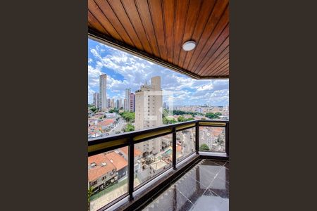 Apartamento à venda com 227m², 3 quartos e 3 vagasVaranda do Quarto 4