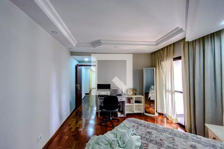 Apartamento à venda com 227m², 3 quartos e 3 vagasQuarto 4 - Suíte