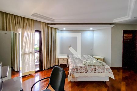 Apartamento à venda com 227m², 3 quartos e 3 vagasQuarto 4 - Suíte