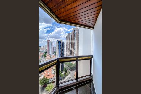 Apartamento à venda com 227m², 3 quartos e 3 vagasVaranda do Quarto 4