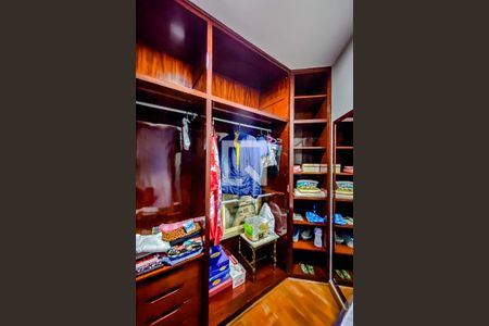 Apartamento à venda com 227m², 3 quartos e 3 vagasQuarto 4 - Suíte