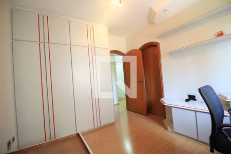 Apartamento à venda com 226m², 4 quartos e 3 vagas Apartamento à venda com 226m², 4 quartos e 3 vagasSuíte 3