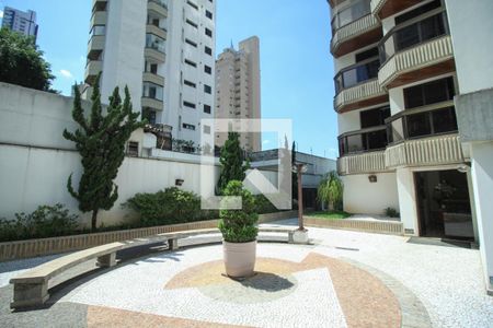 Apartamento à venda com 226m², 4 quartos e 3 vagas Apartamento à venda com 226m², 4 quartos e 3 vagasÁrea comum
