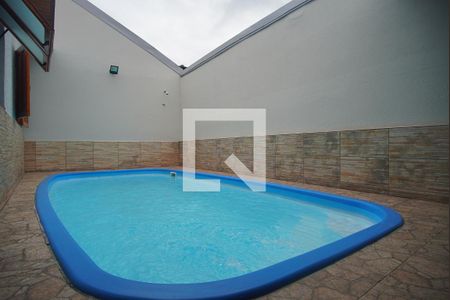 Casa à venda com 109m², 2 quartos e 2 vagas Casa à venda com 109m², 2 quartos e 2 vagasPiscina