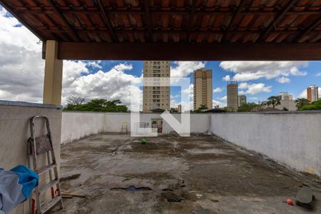 Casa à venda com 317m², 5 quartos e 4 vagas Casa à venda com 317m², 5 quartos e 4 vagasSacada