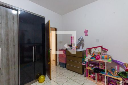 Casa à venda com 317m², 5 quartos e 4 vagas Casa à venda com 317m², 5 quartos e 4 vagasQuarto 2