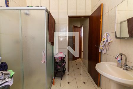 Casa à venda com 317m², 5 quartos e 4 vagas Casa à venda com 317m², 5 quartos e 4 vagasBanheiro 1