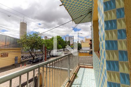 Casa à venda com 317m², 5 quartos e 4 vagas Casa à venda com 317m², 5 quartos e 4 vagasVaranda do Quarto 3