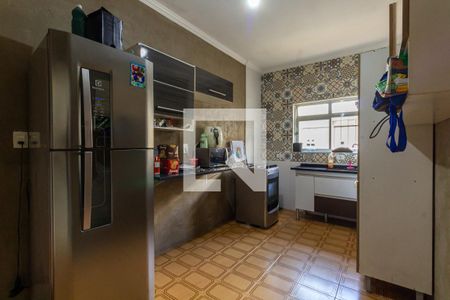 Casa à venda com 317m², 5 quartos e 4 vagas Casa à venda com 317m², 5 quartos e 4 vagasCozinha 2