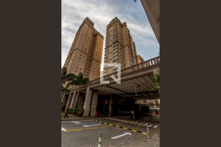 Apartamento à venda com 83m², 2 quartos e 2 vagasFachada