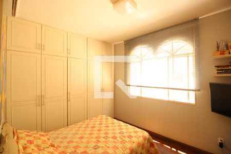 Apartamento à venda com 181m², 4 quartos e 4 vagasQuarto 3