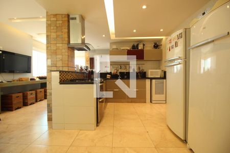 Apartamento à venda com 181m², 4 quartos e 4 vagasCozinha