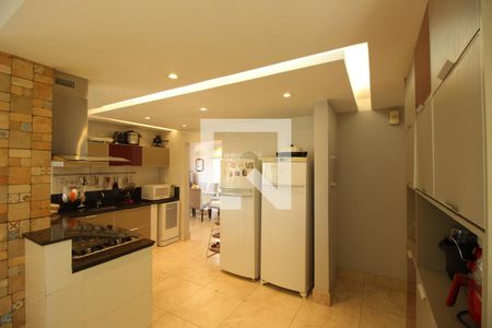 Apartamento à venda com 181m², 4 quartos e 4 vagasCozinha