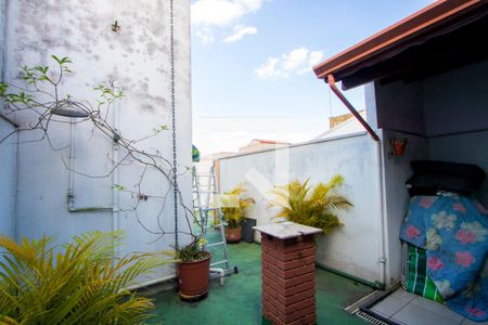 Casa à venda com 133m², 3 quartos e 2 vagas Casa à venda com 133m², 3 quartos e 2 vagasQuintal