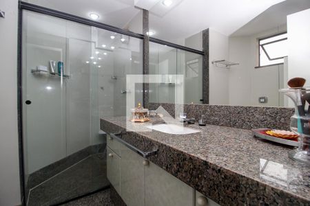 Apartamento à venda com 300m², 4 quartos e 3 vagasBanheiro