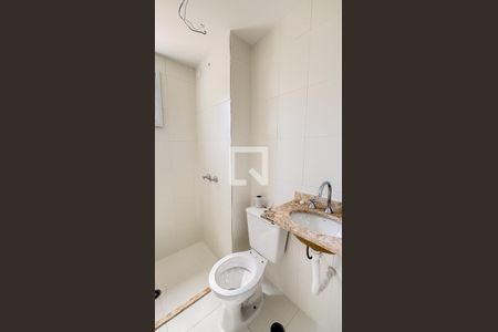 Apartamento à venda com 57m², 2 quartos e 1 vaga Apartamento à venda com 57m², 2 quartos e 1 vagaBanheiro