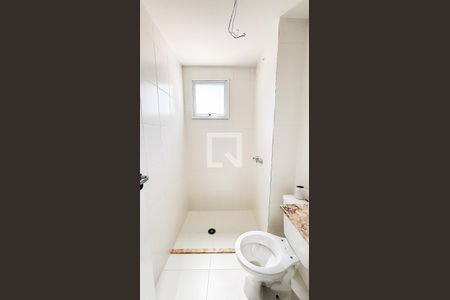 Apartamento à venda com 57m², 2 quartos e 1 vaga Apartamento à venda com 57m², 2 quartos e 1 vagaBanheiro