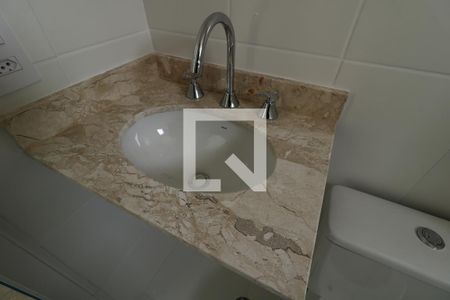 Apartamento à venda com 57m², 2 quartos e 1 vagaBanheiro Social - Pia