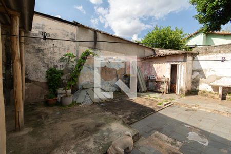 Casa à venda com 360m², 3 quartos e 6 vagas Casa à venda com 360m², 3 quartos e 6 vagasQuintal