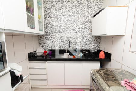 Casa à venda com 360m², 3 quartos e 6 vagas Casa à venda com 360m², 3 quartos e 6 vagasCozinha