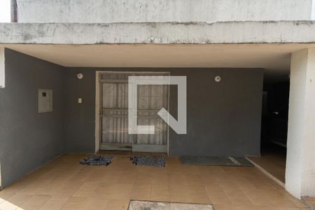 Casa à venda com 360m², 3 quartos e 6 vagas Casa à venda com 360m², 3 quartos e 6 vagasFachada Interna