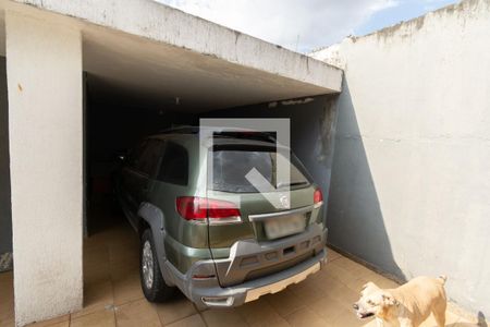 Casa à venda com 360m², 3 quartos e 6 vagas Casa à venda com 360m², 3 quartos e 6 vagasGaragem 1