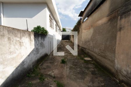 Casa à venda com 360m², 3 quartos e 6 vagas Casa à venda com 360m², 3 quartos e 6 vagasGaragem 2