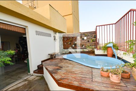 Apartamento à venda com 150m², 2 quartos e 2 vagas Apartamento à venda com 150m², 2 quartos e 2 vagasArea privativa