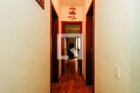 Apartamento à venda com 198m², 4 quartos e 4 vagasCorredor