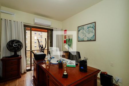 Apartamento à venda com 198m², 4 quartos e 4 vagasSuíte 2