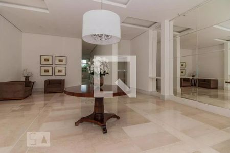 Apartamento à venda com 194m², 4 quartos e 3 vagas Apartamento à venda com 194m², 4 quartos e 3 vagasHall Social