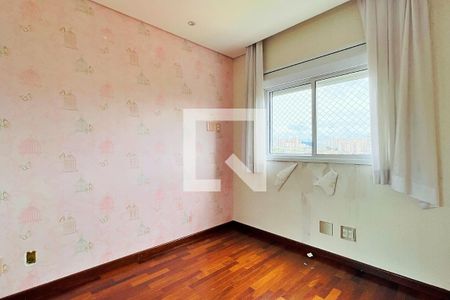 Apartamento à venda com 194m², 4 quartos e 3 vagas Apartamento à venda com 194m², 4 quartos e 3 vagasQuarto 2