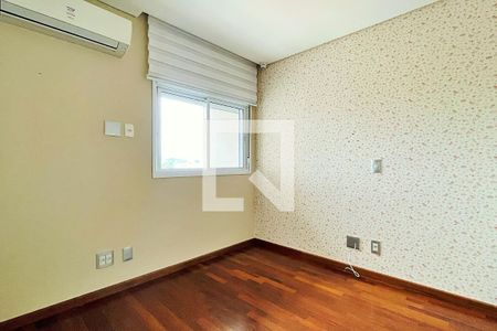 Apartamento à venda com 194m², 4 quartos e 3 vagas Apartamento à venda com 194m², 4 quartos e 3 vagasSuíte 1