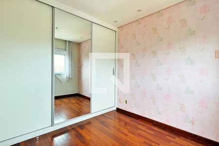 Apartamento à venda com 194m², 4 quartos e 3 vagas Apartamento à venda com 194m², 4 quartos e 3 vagasQuarto 2