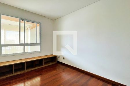 Apartamento à venda com 194m², 4 quartos e 3 vagas Apartamento à venda com 194m², 4 quartos e 3 vagasQuarto 1
